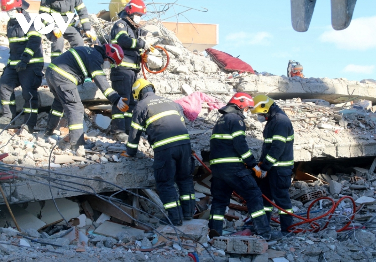 Vietnamese rescue workers in Turkey receive international acclaim